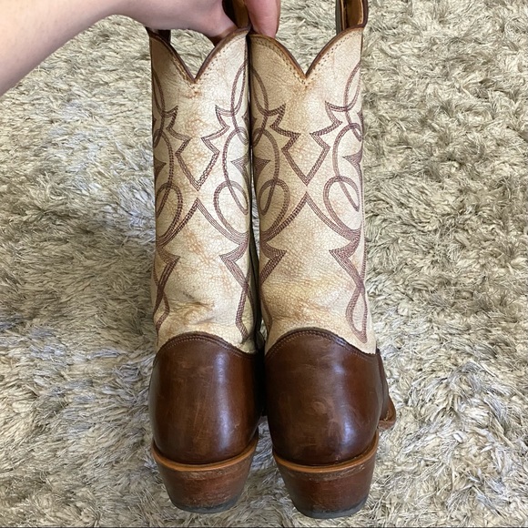 Justin Two Tone Embroidered Western Boot - Picture 5 of 16